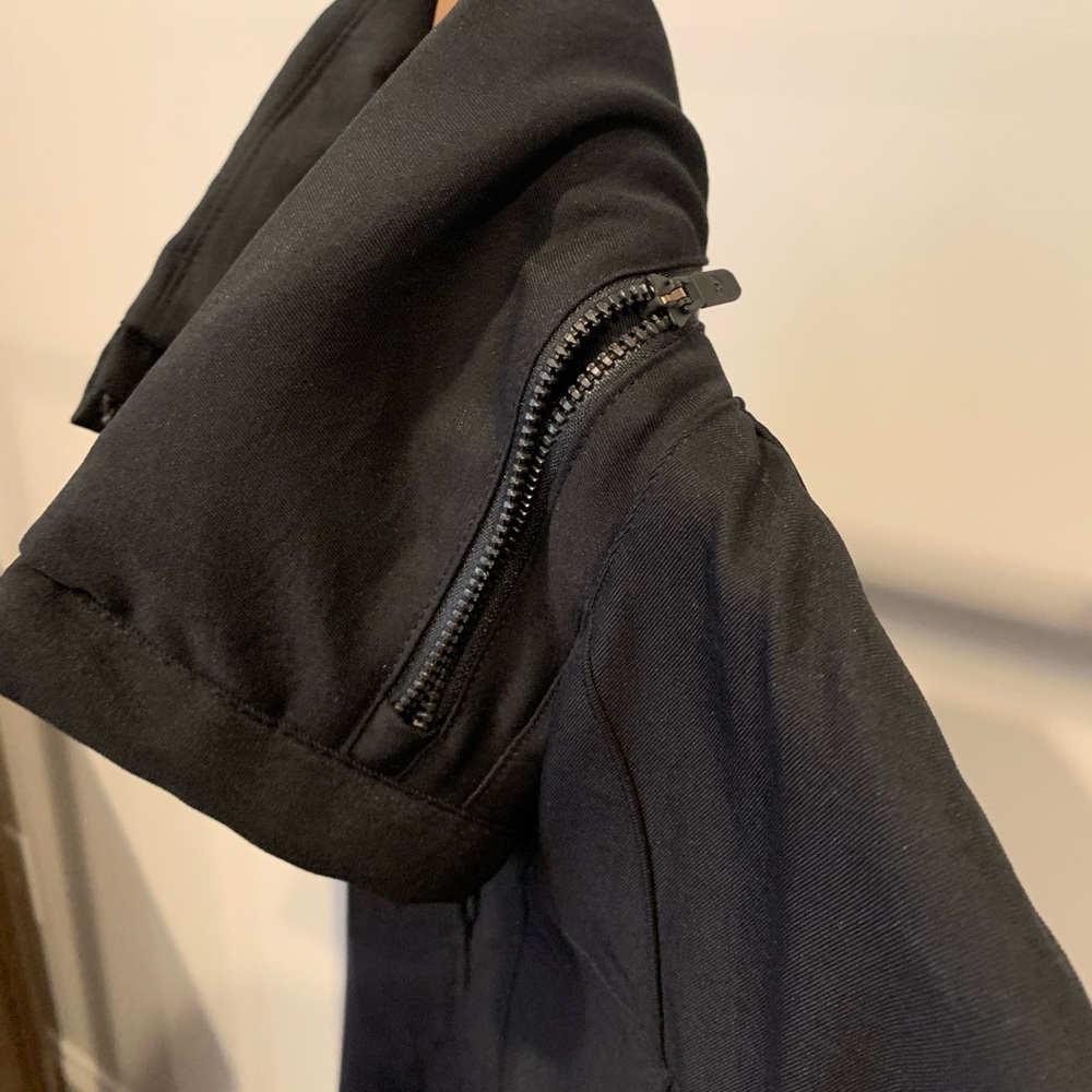 Lululemon Jacket - Picture 2 of 3